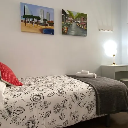 Sants Estacion Acogedor En Exiample Apartmán Barcelona